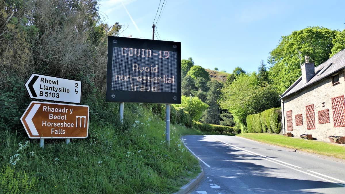 No Essential Journeys (English) Road to beauty spot closed due to Covid 19 lock down rules
