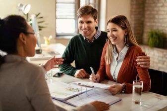 smiling mortgage couple