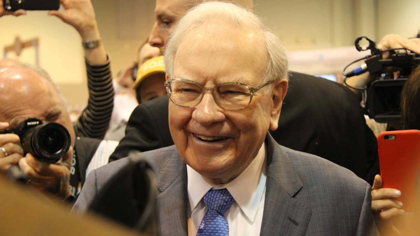 Ο Warren Buffett στην ετήσια γενική συνέλευση της Berkshire Hathaway